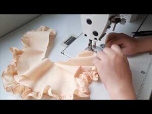 How to Sew a Peter Pan Collar with Ruffles - Following Pattern 722 - K&B Pattern